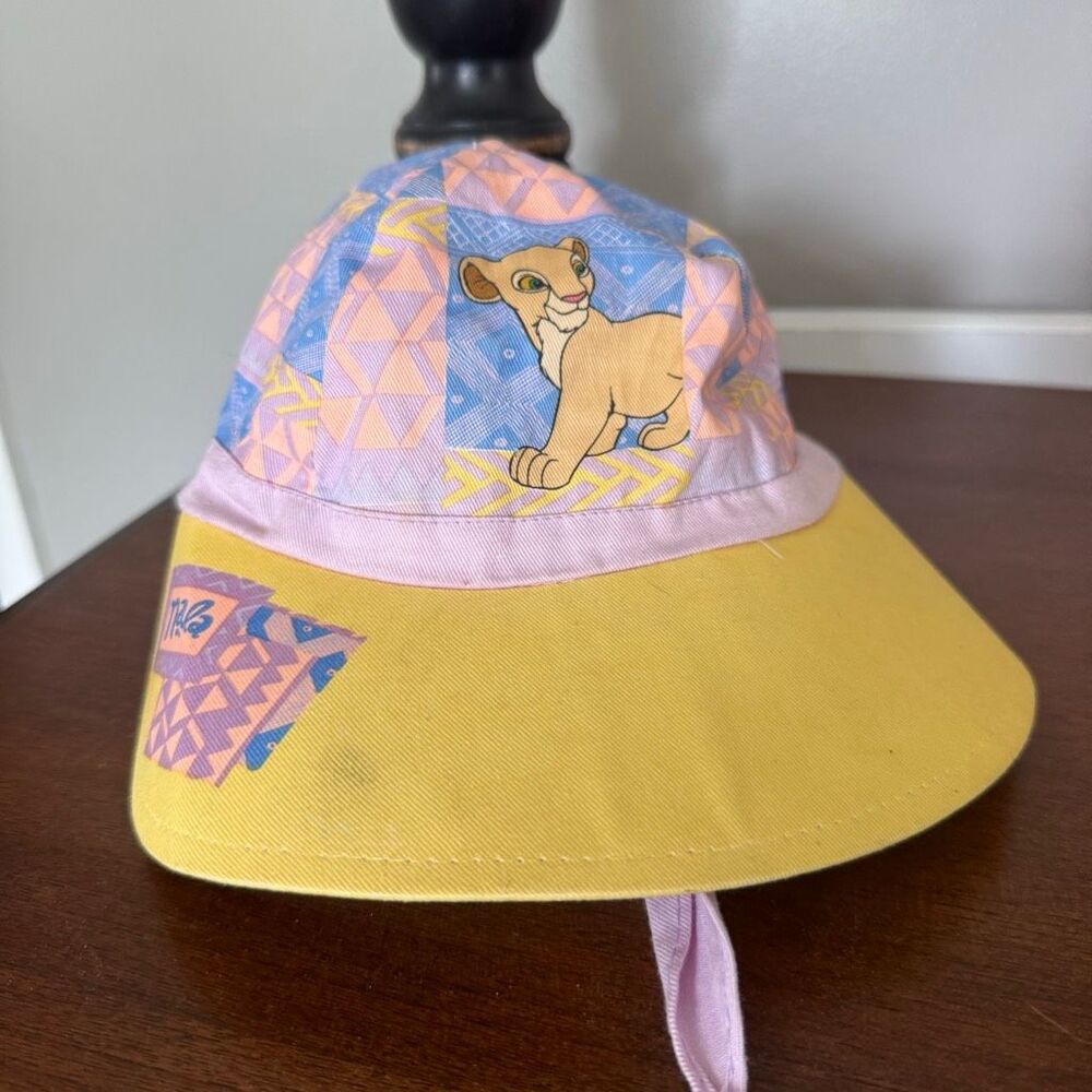 Vintage 90s Disney The Lion King Nala Pastel Geometric Tie Back Sun Hat